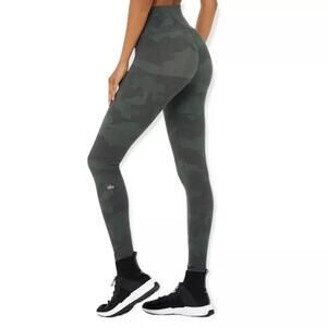 Alo Yoga High Waist Camo Vapor Legging Hunter Camouflage Women’s Small